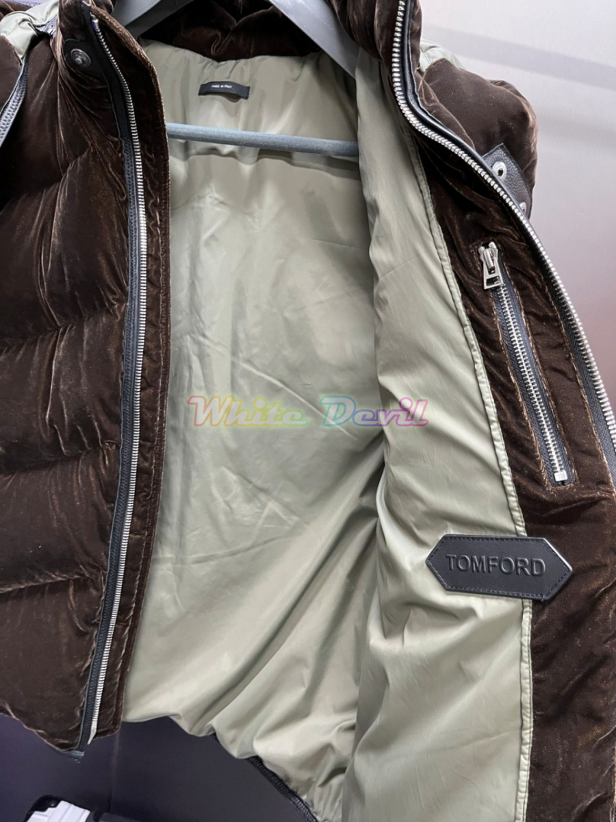 하얀악마 톰포드 패딩조끼 (10).jpg