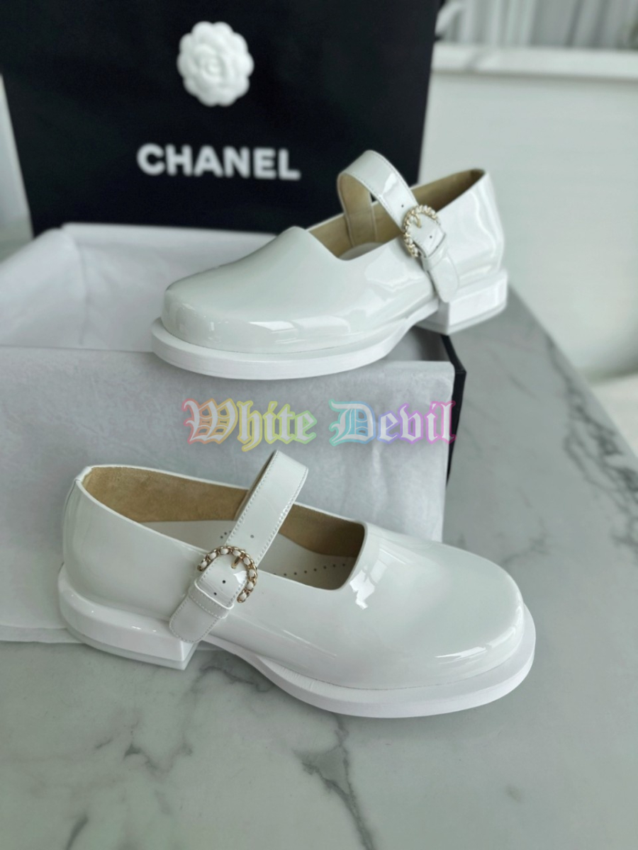 하얀악마 샤넬 구두 (1).jpg