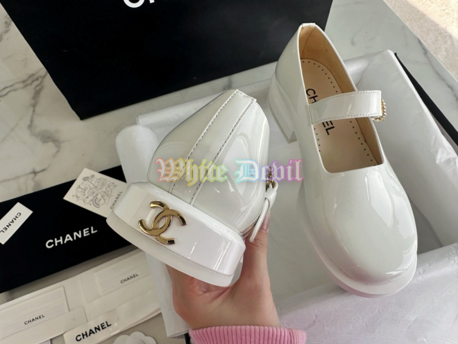하얀악마 샤넬 구두 (14).jpg