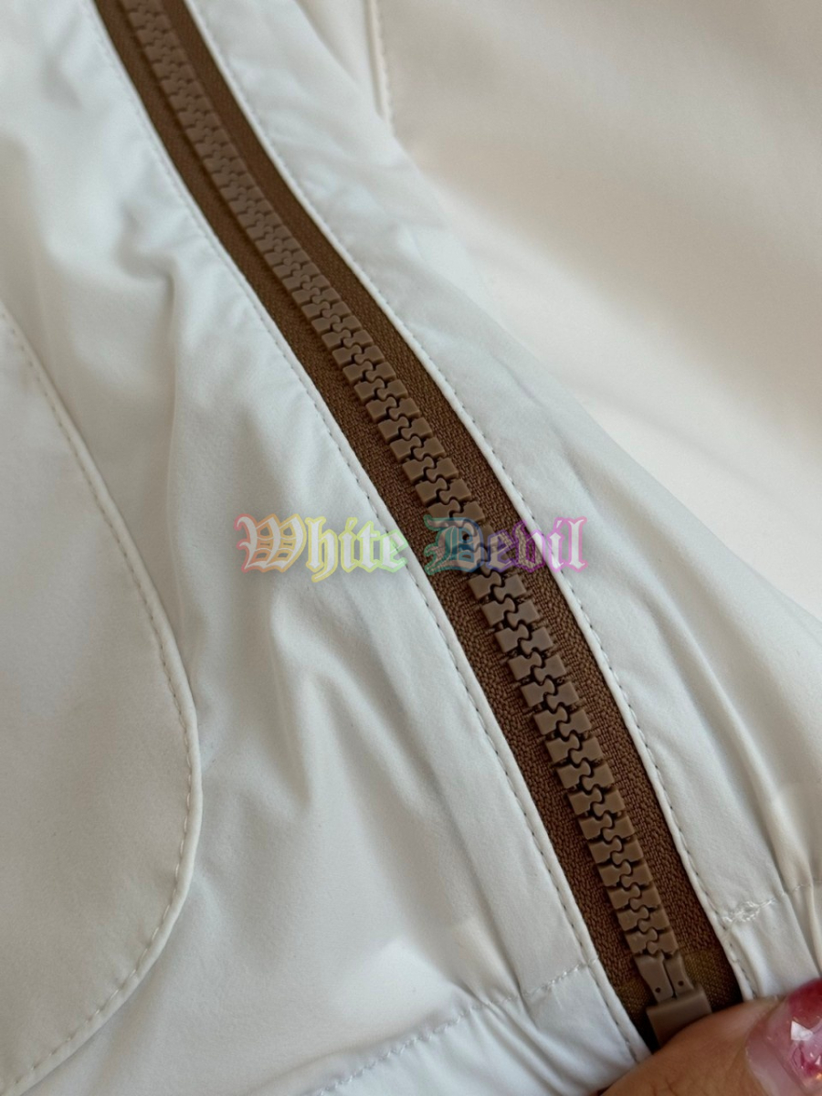 하얀악마 쿠치넬리 조끼 (11).jpg