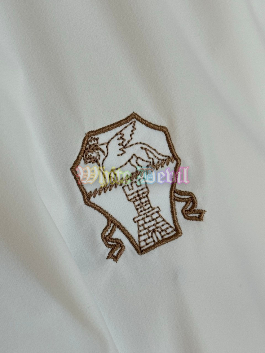 하얀악마 쿠치넬리 조끼 (13).jpg