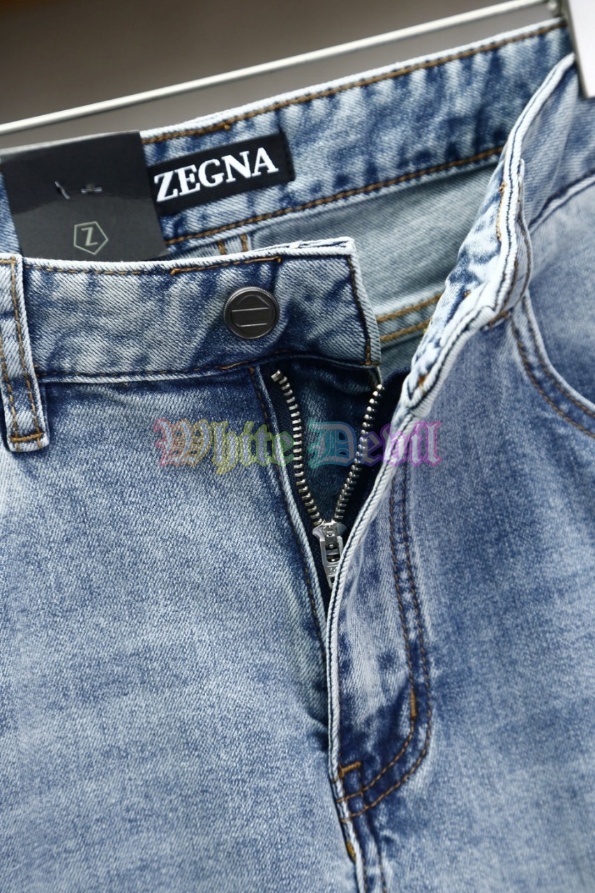 하얀악마 제냐 청바지 (5).jpg