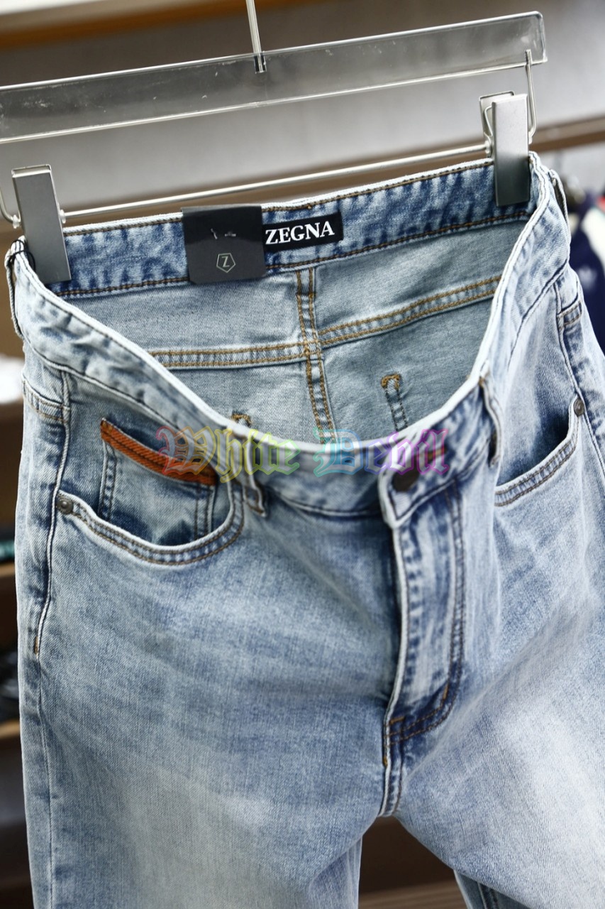 하얀악마 제냐 청바지 (6).jpg