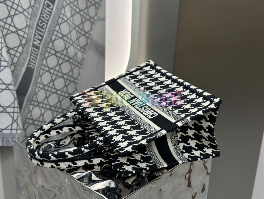 하얀악마 디올 북토트백 (5).jpg