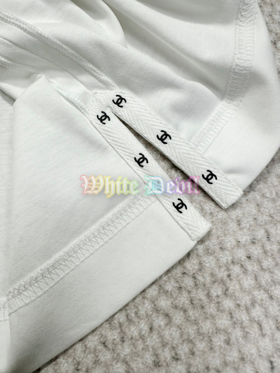 하얀악마 샤넬 반팔티 (11).jpg