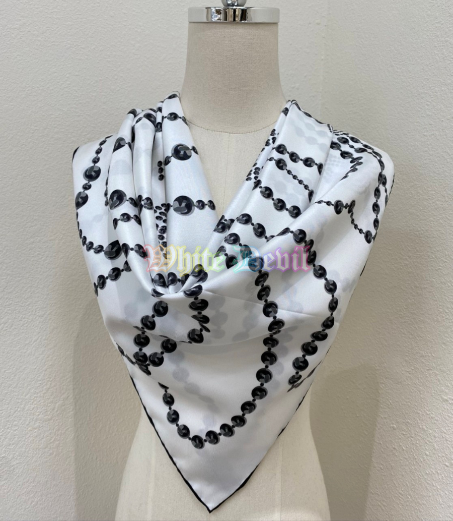 하얀악마 샤넬 스카프 (1).jpg