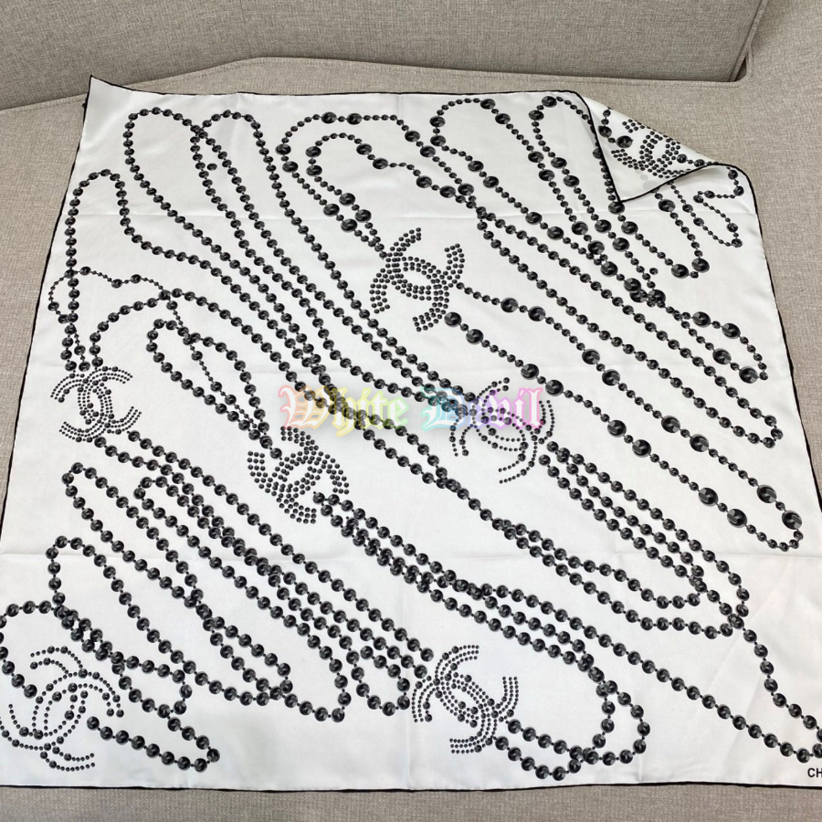 하얀악마 샤넬 스카프 (9).jpg