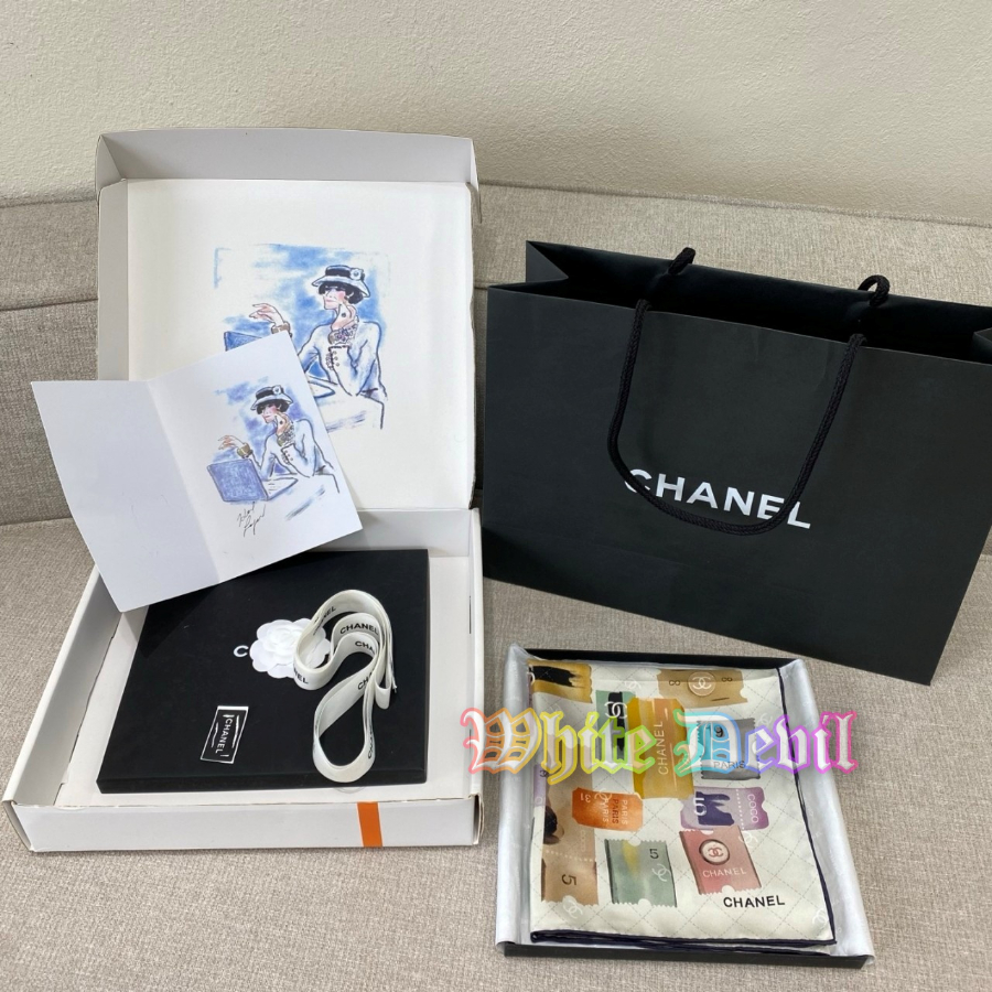 하얀악마 샤넬 스카프 (3).jpg