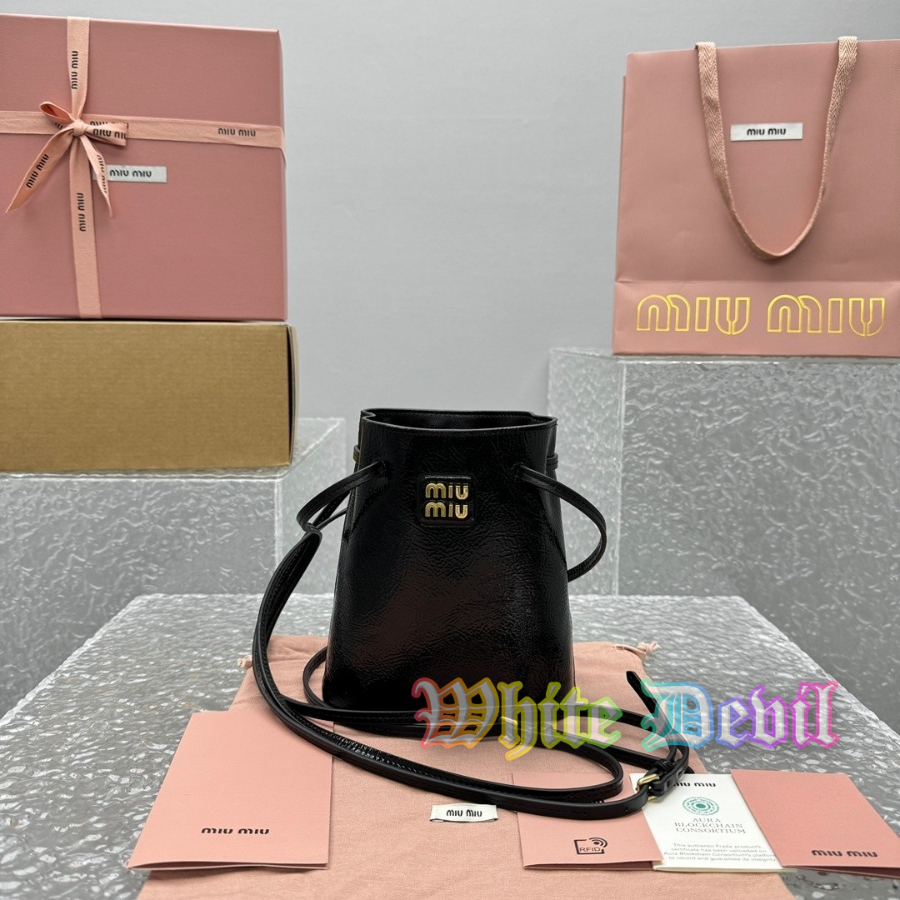 하얀악마 미우 파우치 (1).jpg