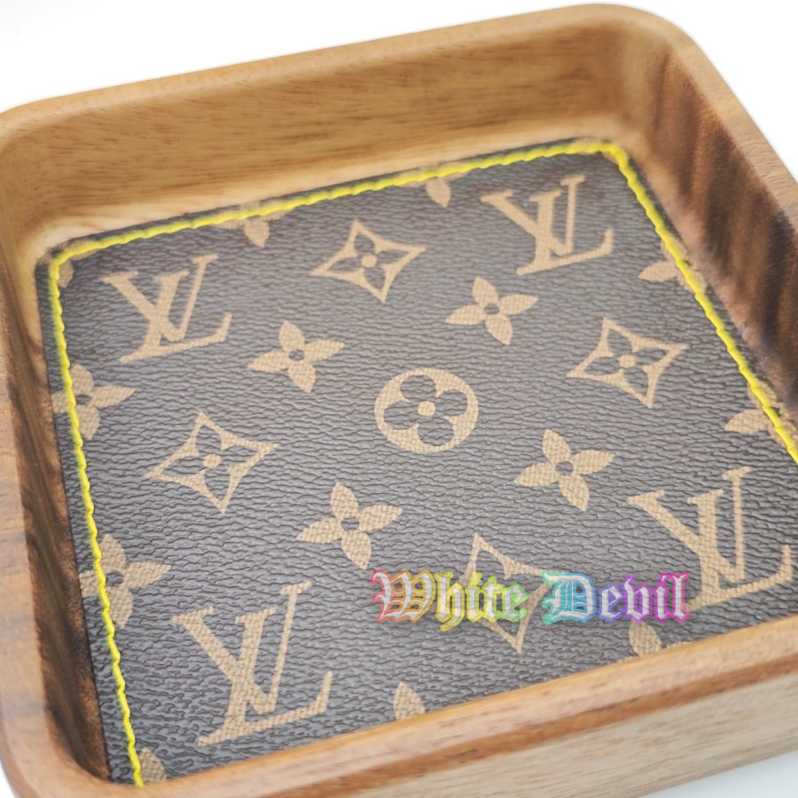 하얀악마 루이 트레이 (3).jpg