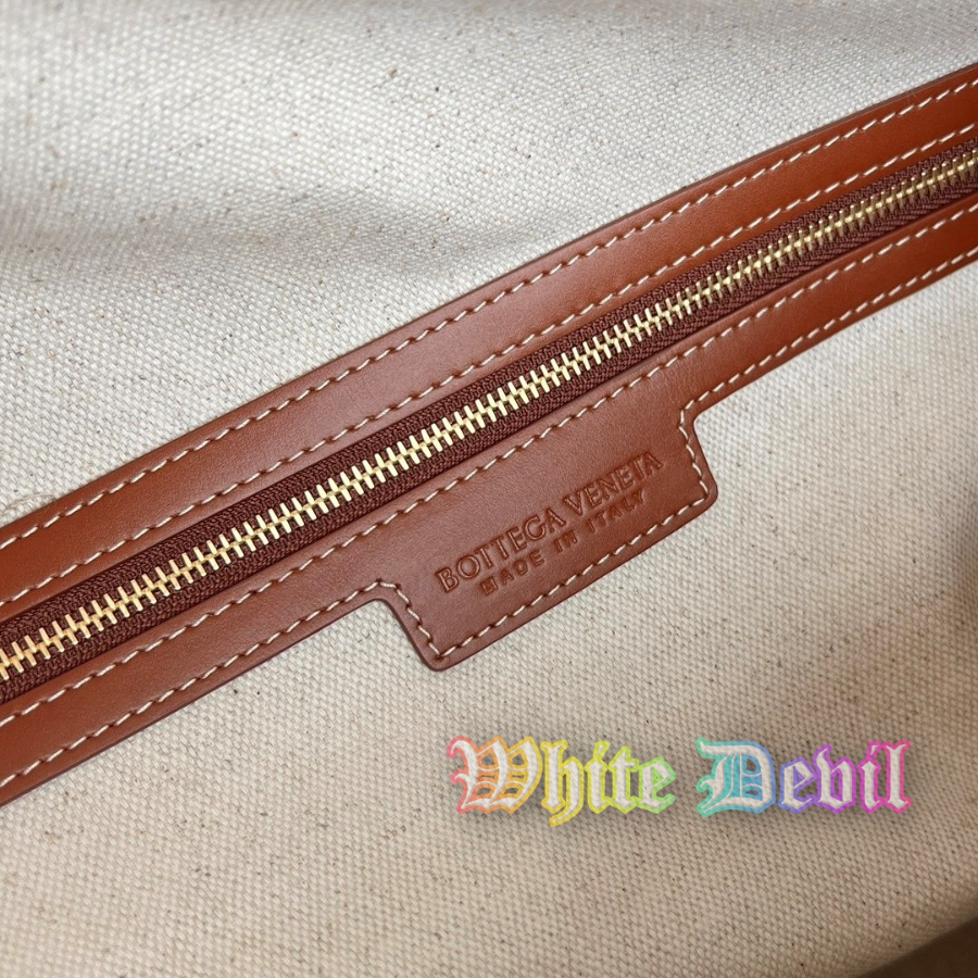 하얀악마 보테가 여행가방 (9).jpg