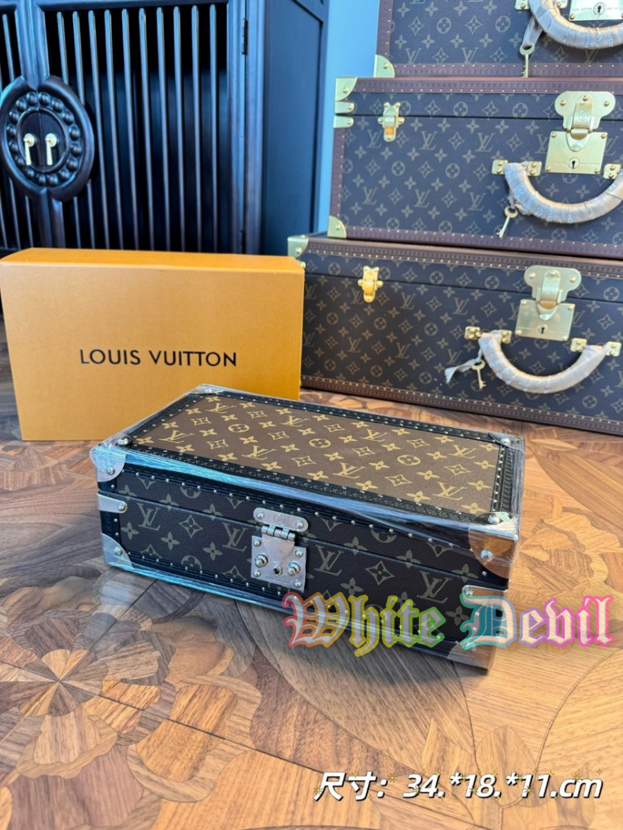 하얀악마 루이 시계 케이스 (2).jpg