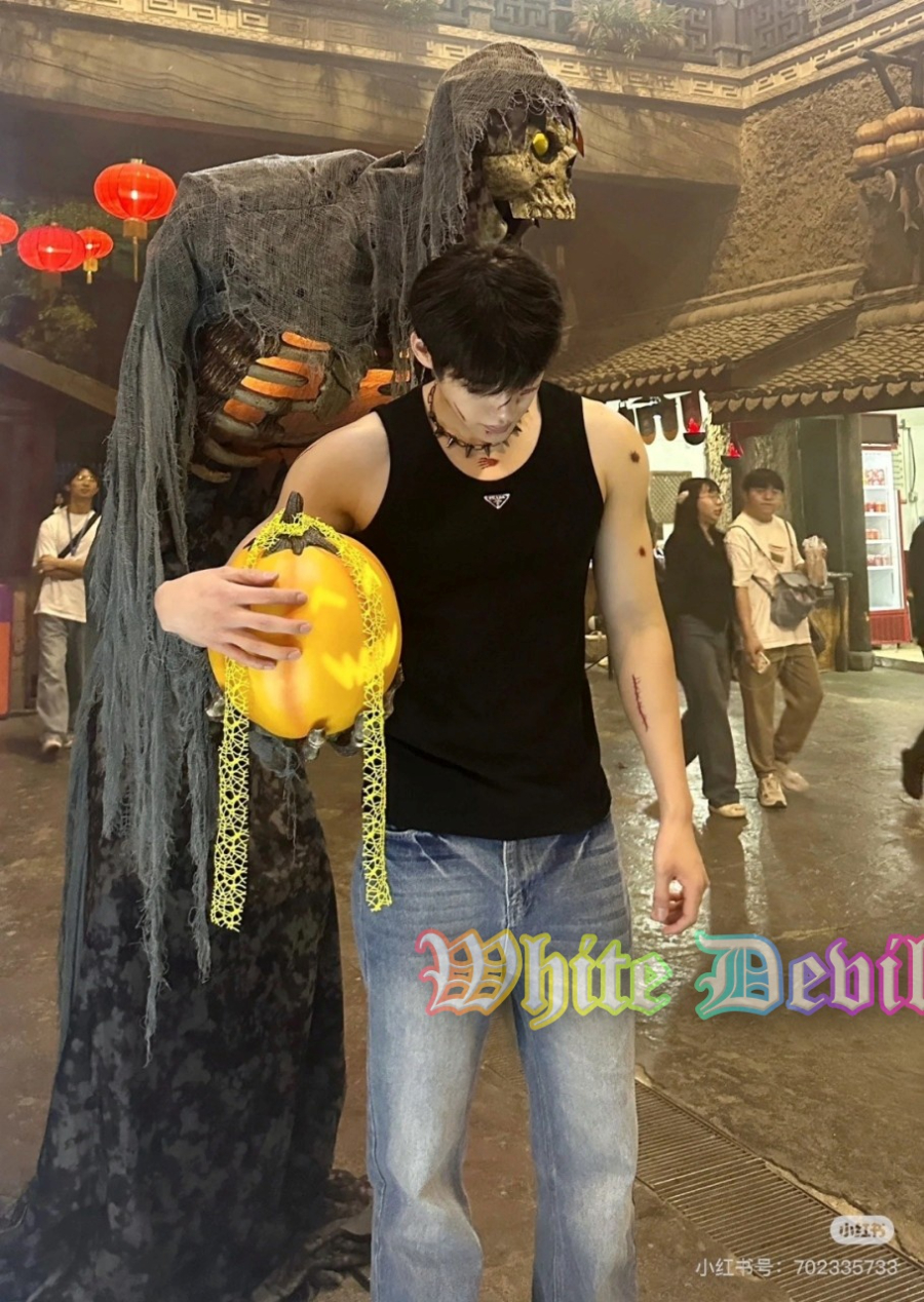 하얀악마 프라다 나시 (1).jpg