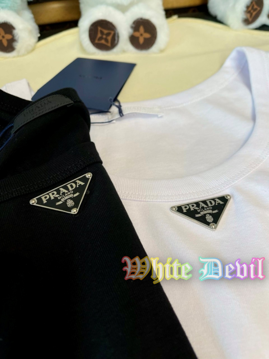 하얀악마 프라다 나시 (17).jpg