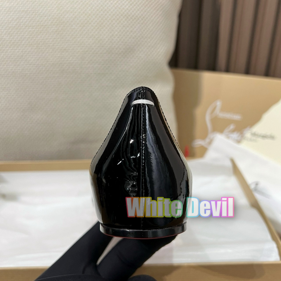 하얀악마 마르지엘라 플랫 (17).jpg