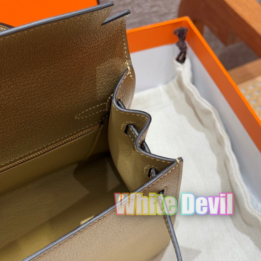 하얀악마 에르 켈리 (17).jpg