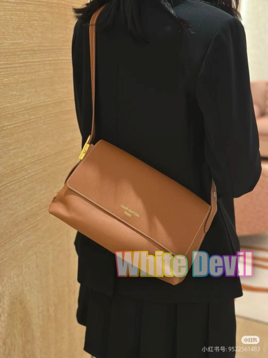 하얀악마 루이 메신저백 (2).jpg