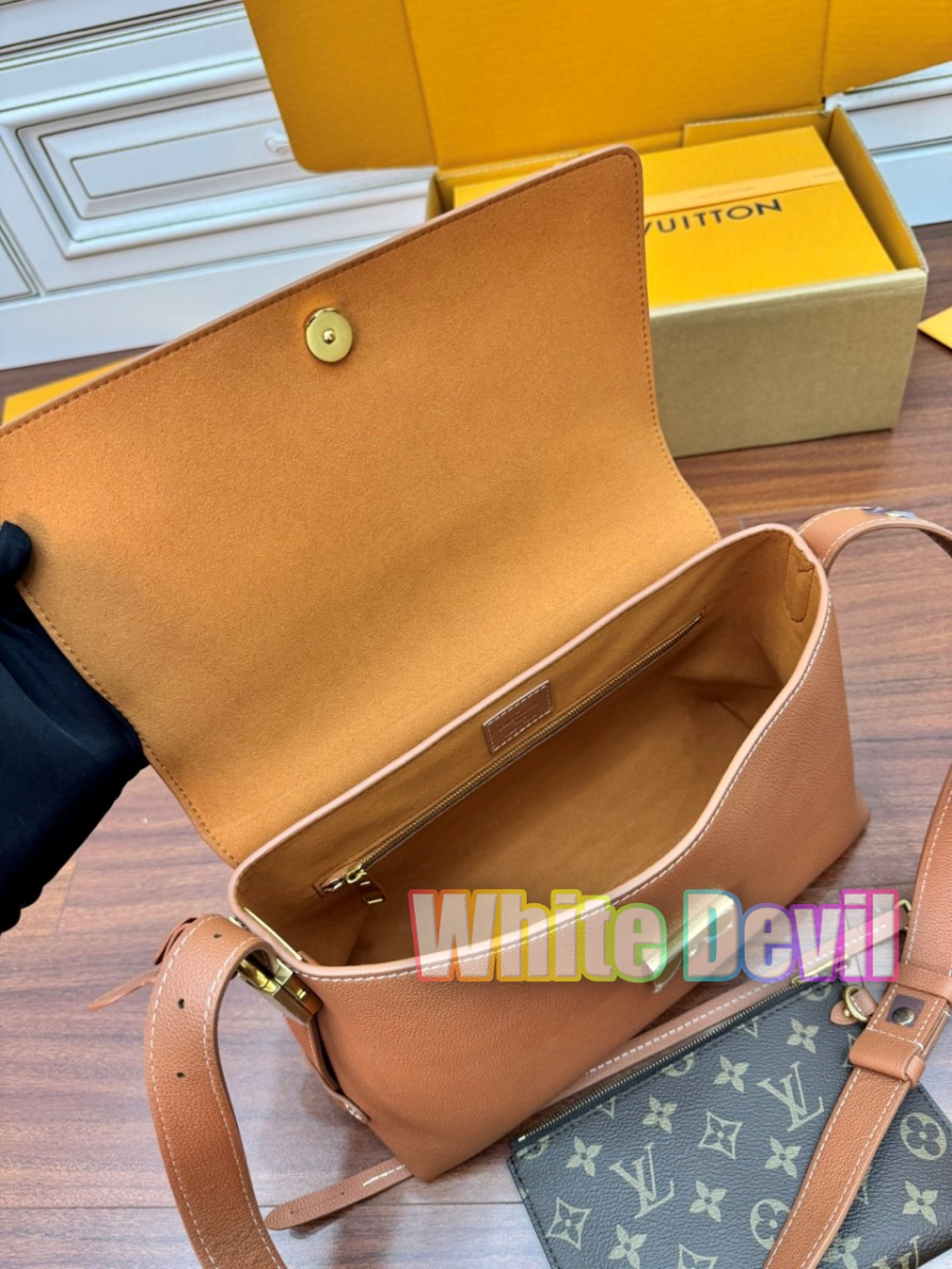 하얀악마 루이 메신저백 (8).jpg