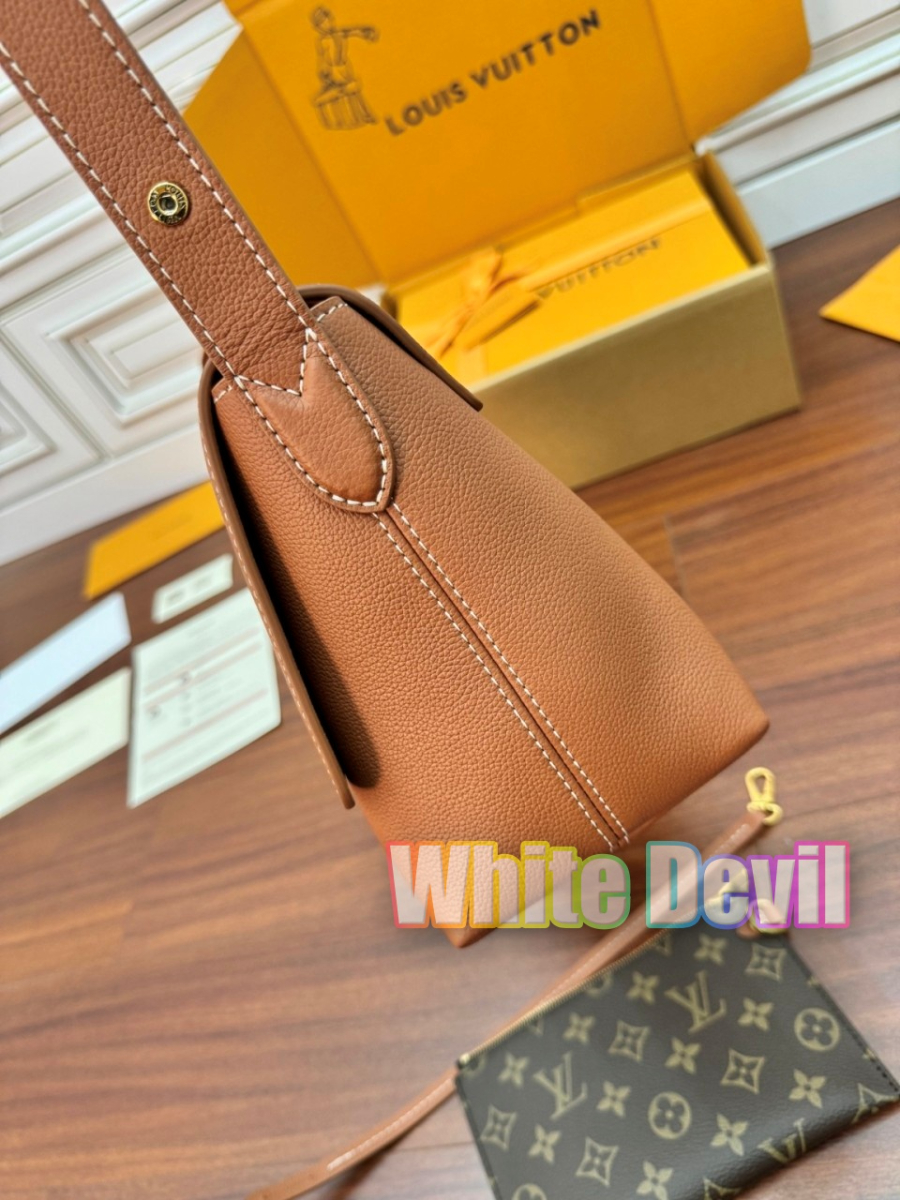 하얀악마 루이 메신저백 (10).jpg