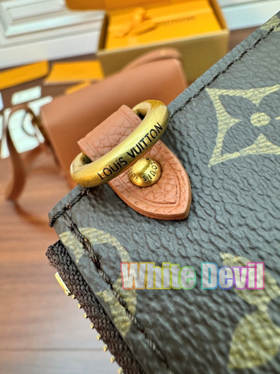 하얀악마 루이 메신저백 (16).jpg