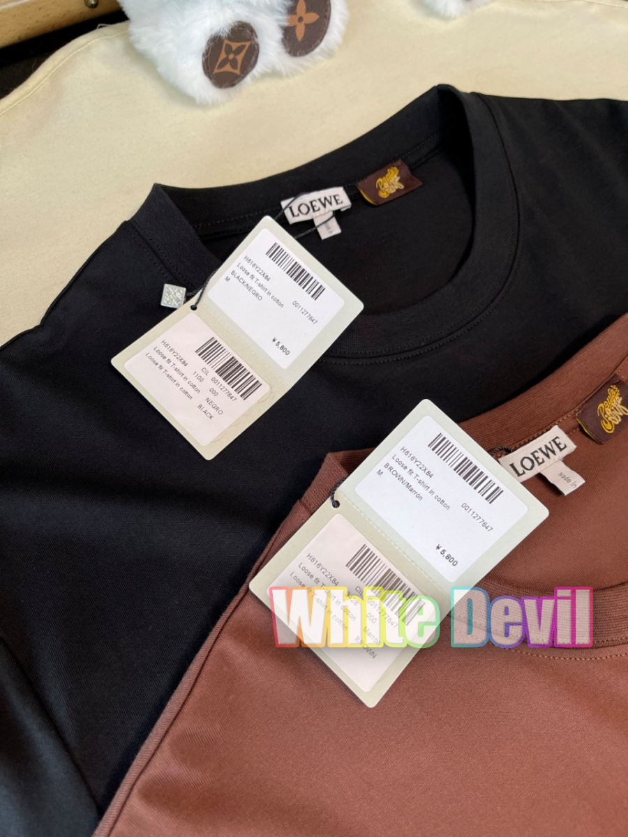 하얀악마 로에베 반팔티 (18).jpg