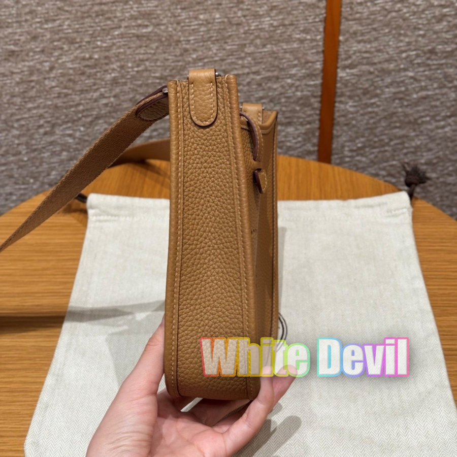 하얀악마 에르 에블린 (4).jpg