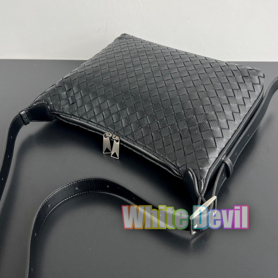 하얀악마 보테가 트레블러 (5).jpg