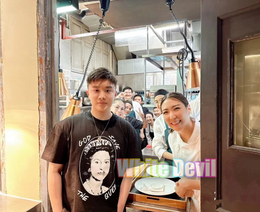 하얀악마 크롬하츠 반팔티 (1).jpg