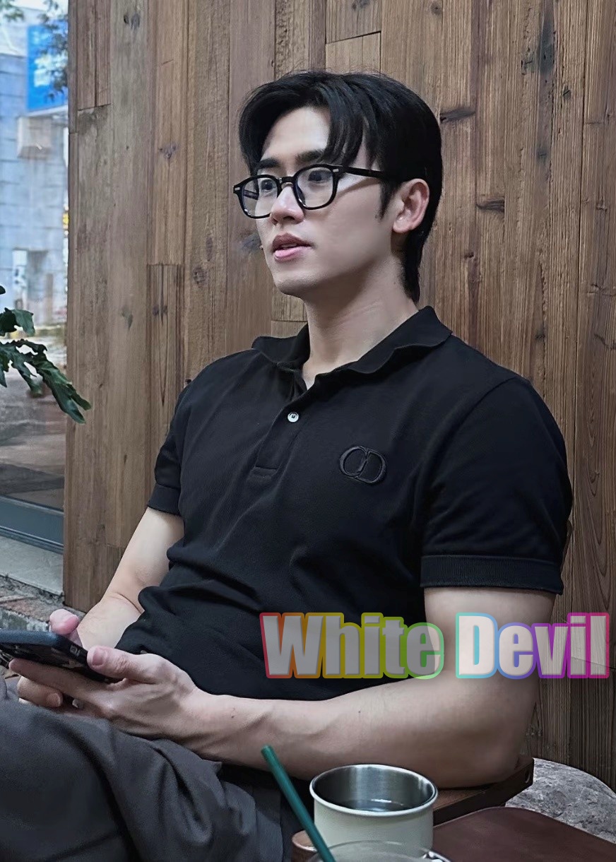 하얀악마 디올 반팔티 (2).jpg