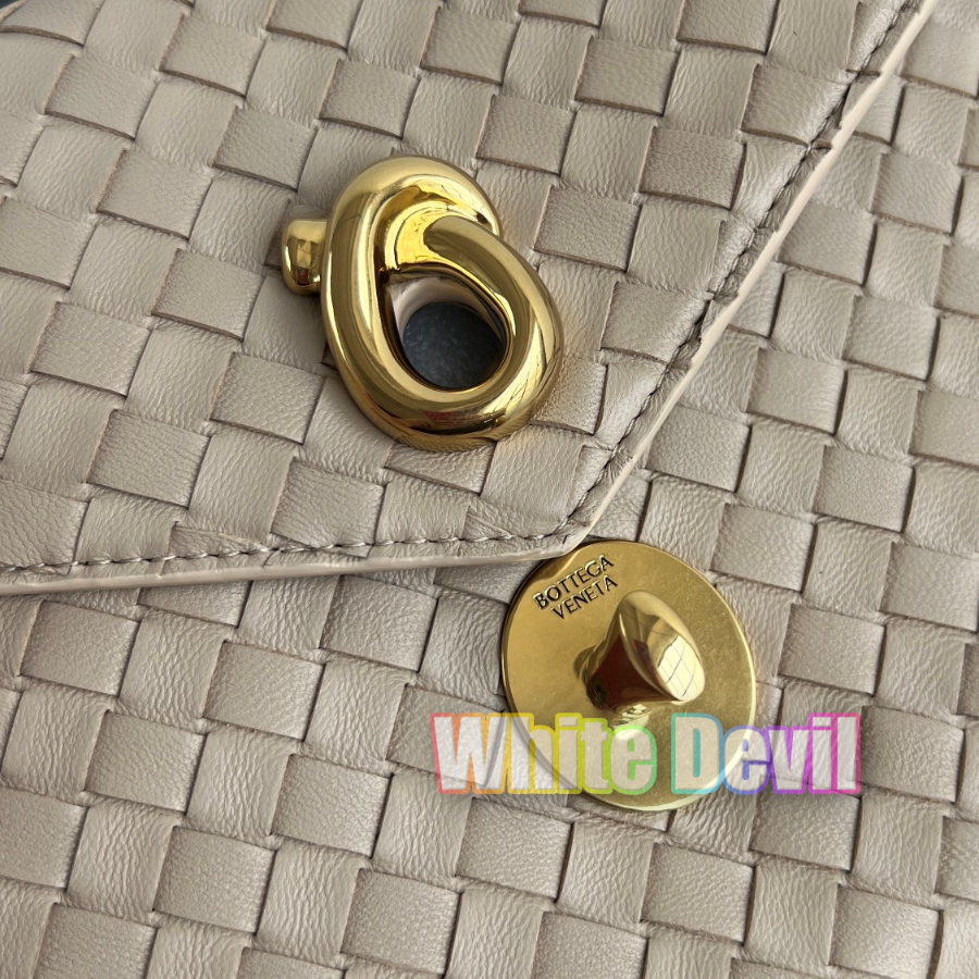 하얀악마 보테가 가방 (8).jpg