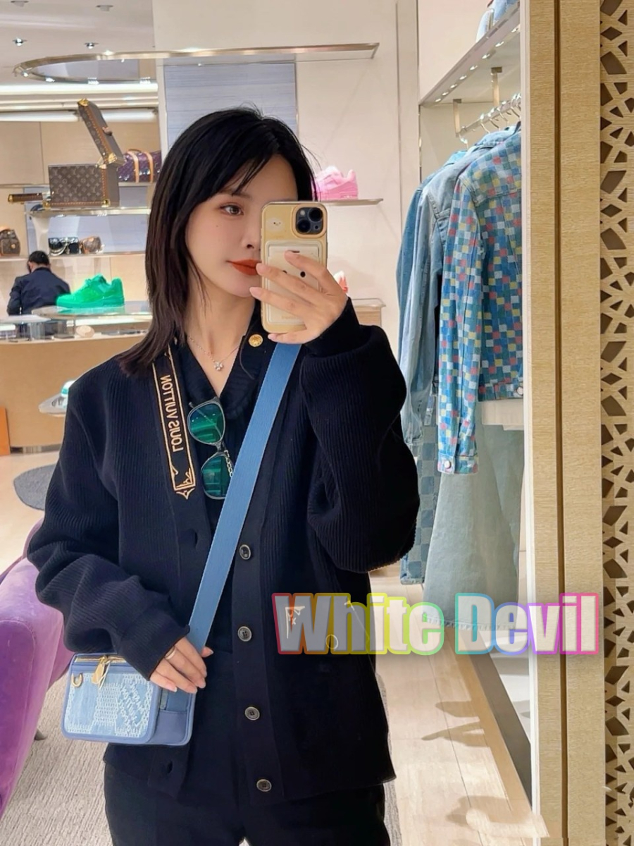 하얀악마 루이비통 가디건 (2).jpg