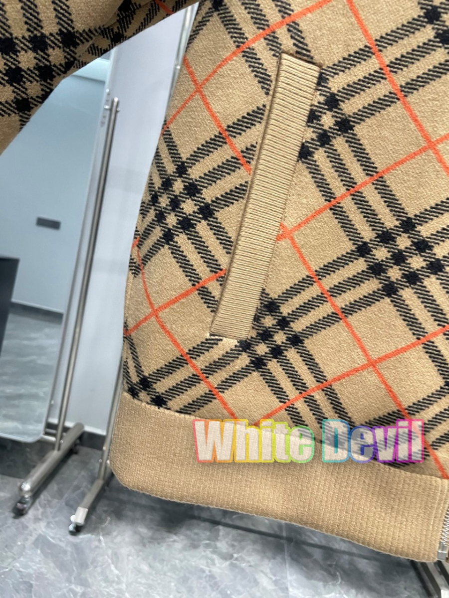 하얀악마 버버리 가디건 (7).jpg