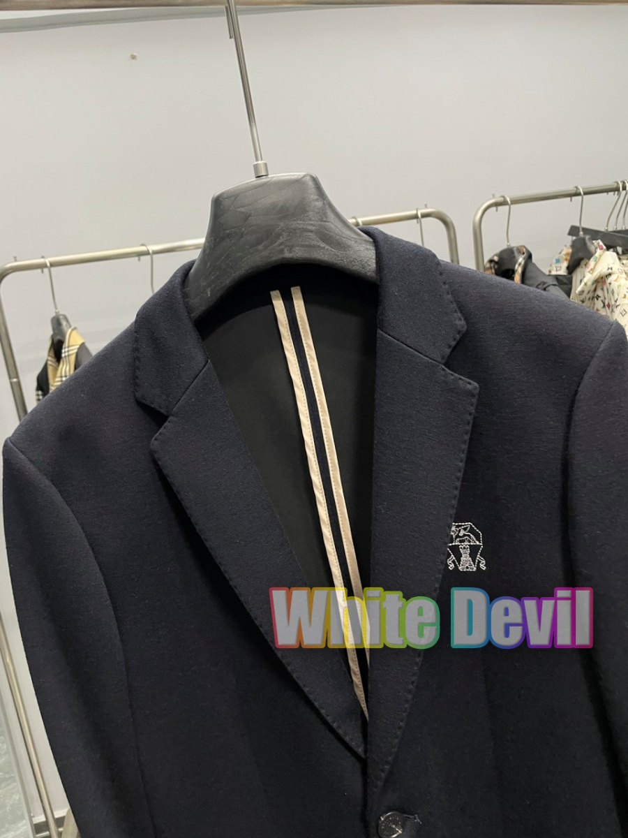 하얀악마 쿠치 정장 (9).jpg