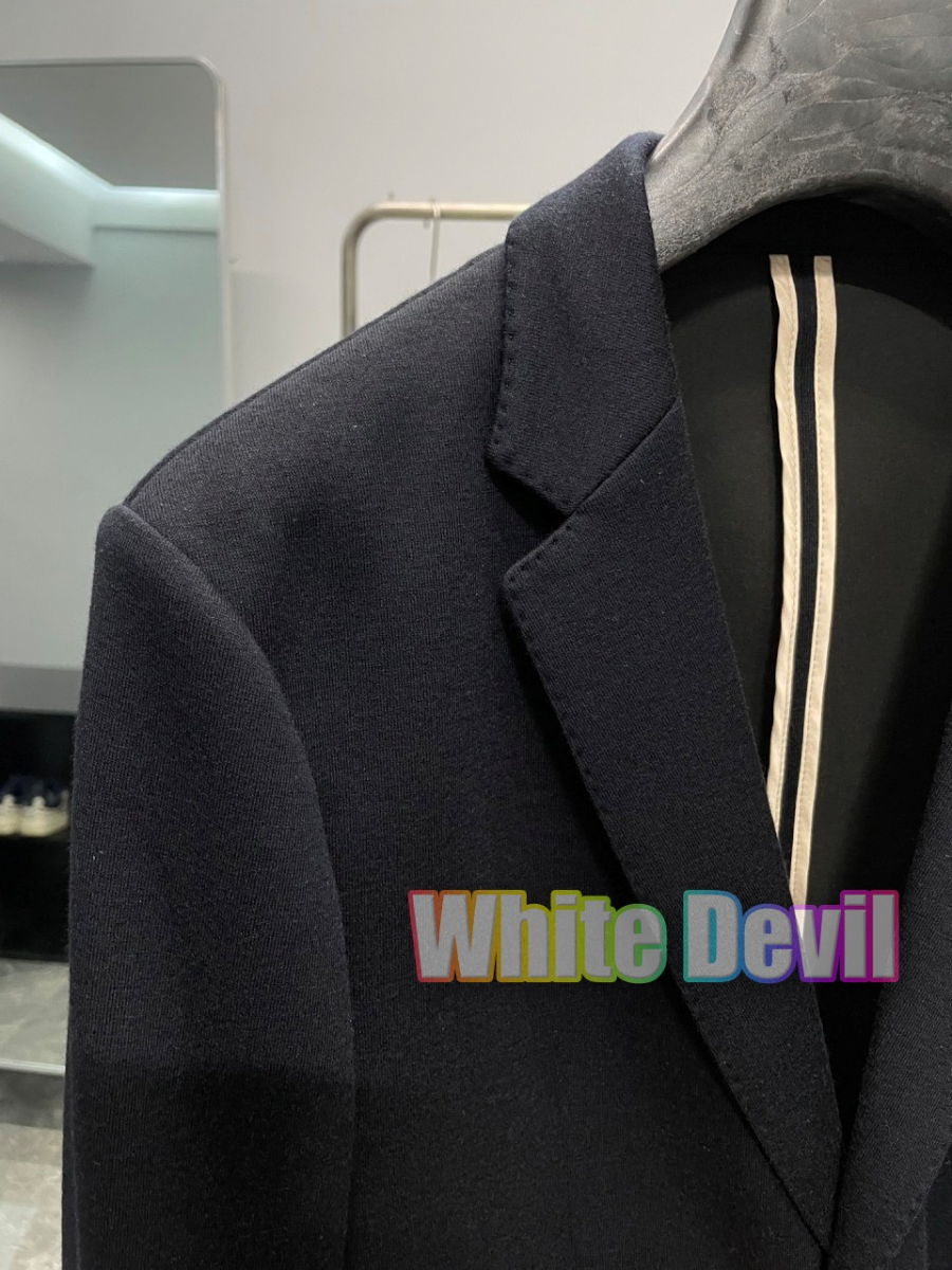 하얀악마 쿠치 정장 (10).jpg