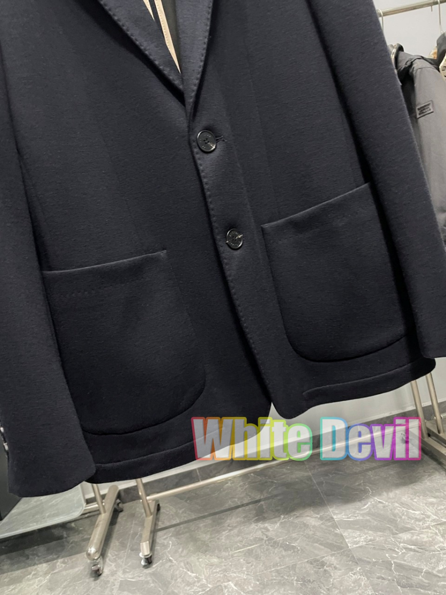 하얀악마 쿠치 정장 (13).jpg