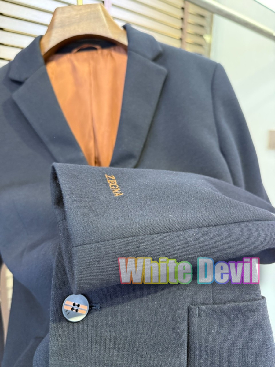 하얀악마 제냐 자켓 (5).jpg