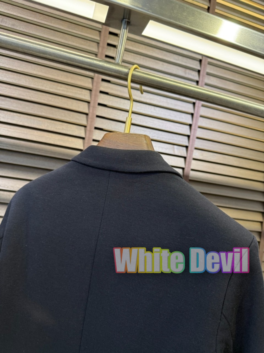 하얀악마 제냐 자켓 (8).jpg