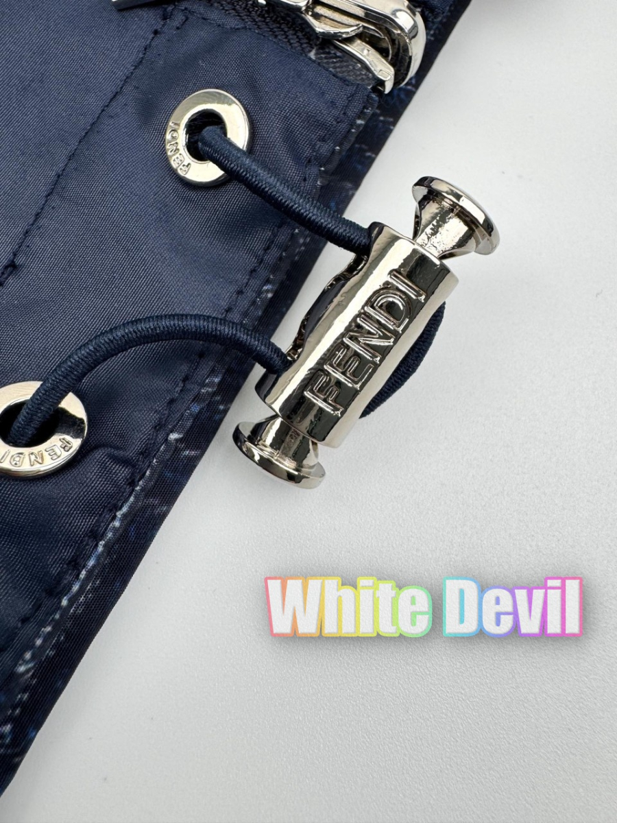 하얀악마 펜디 점퍼 (12).jpg