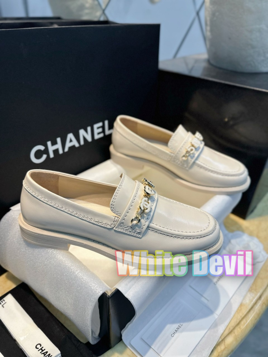 하얀악마 샤넬 로퍼 (1).jpg