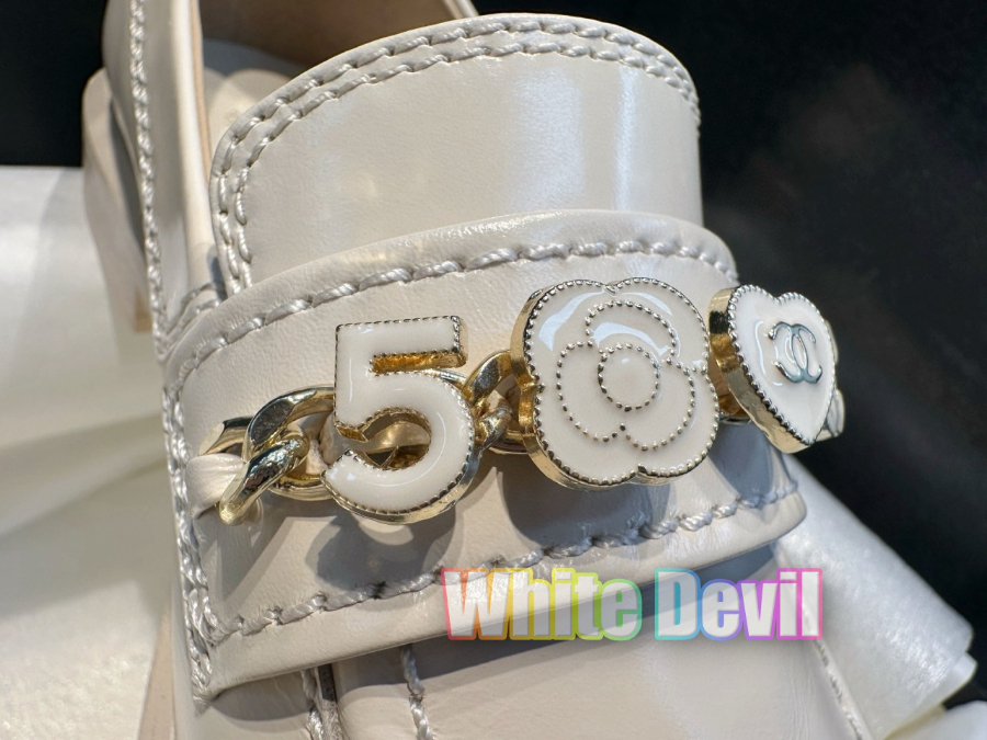 하얀악마 샤넬 로퍼 (12).jpg