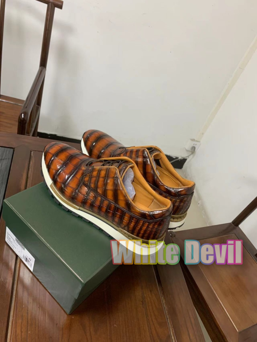 하얀악마 벨루티 스니커즈 (4).jpg