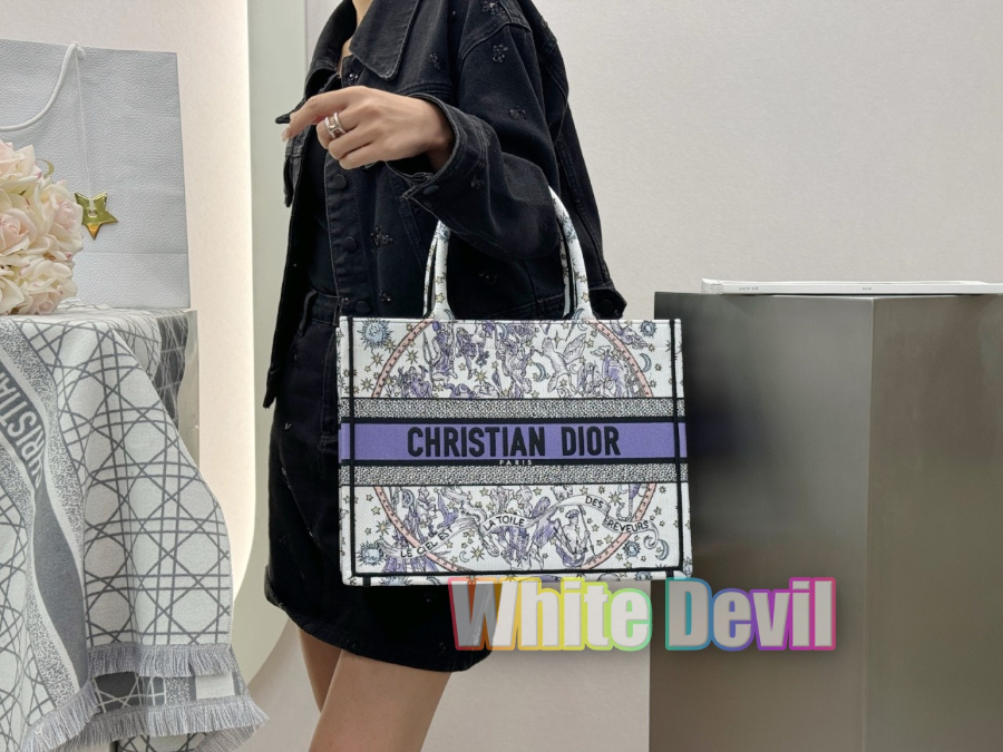 하얀악마 디올 북토트 (1).jpg