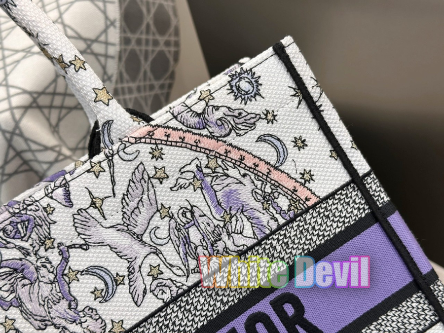 하얀악마 디올 북토트 (13).jpg