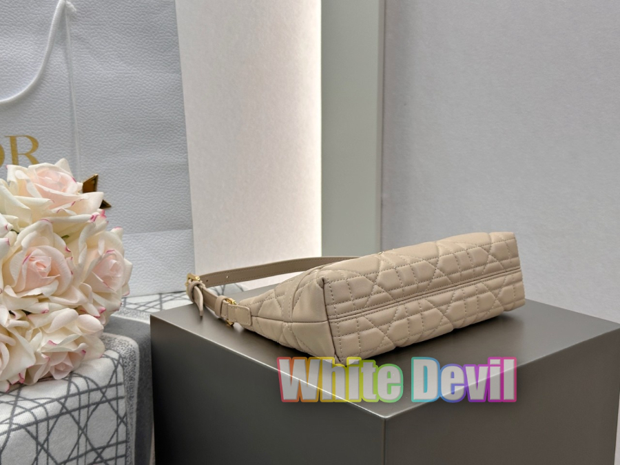 하얀악마 디올 시갈 (9).jpg