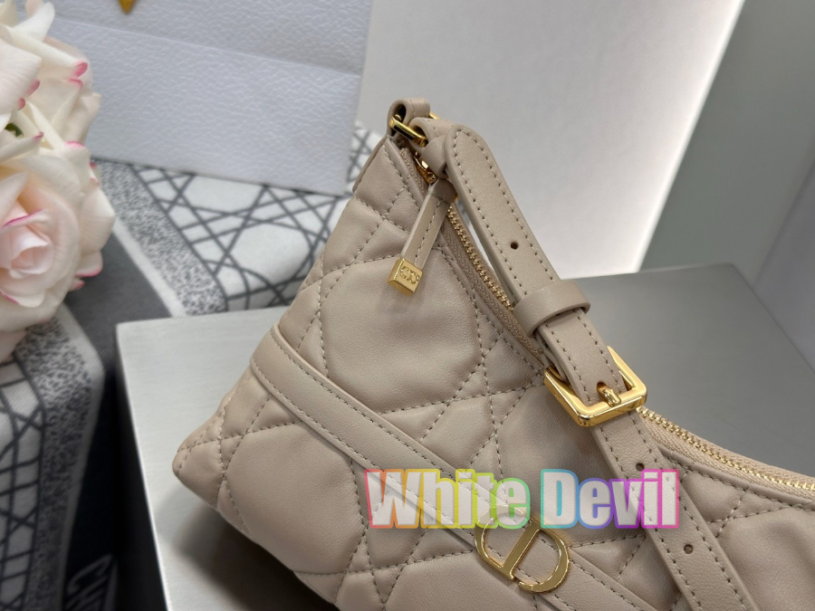 하얀악마 디올 시갈 (13).jpg