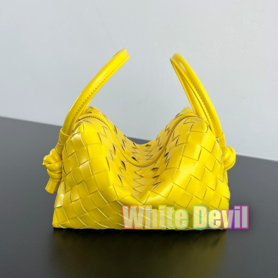 하얀악마 보테가 루프백 (1).jpg