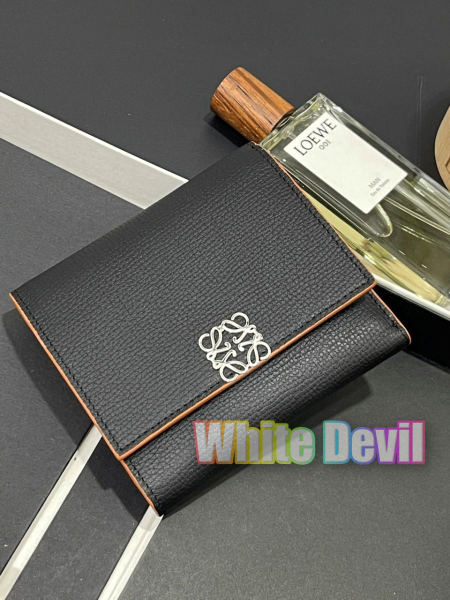 하얀악마 로에베 지갑 (1).jpg