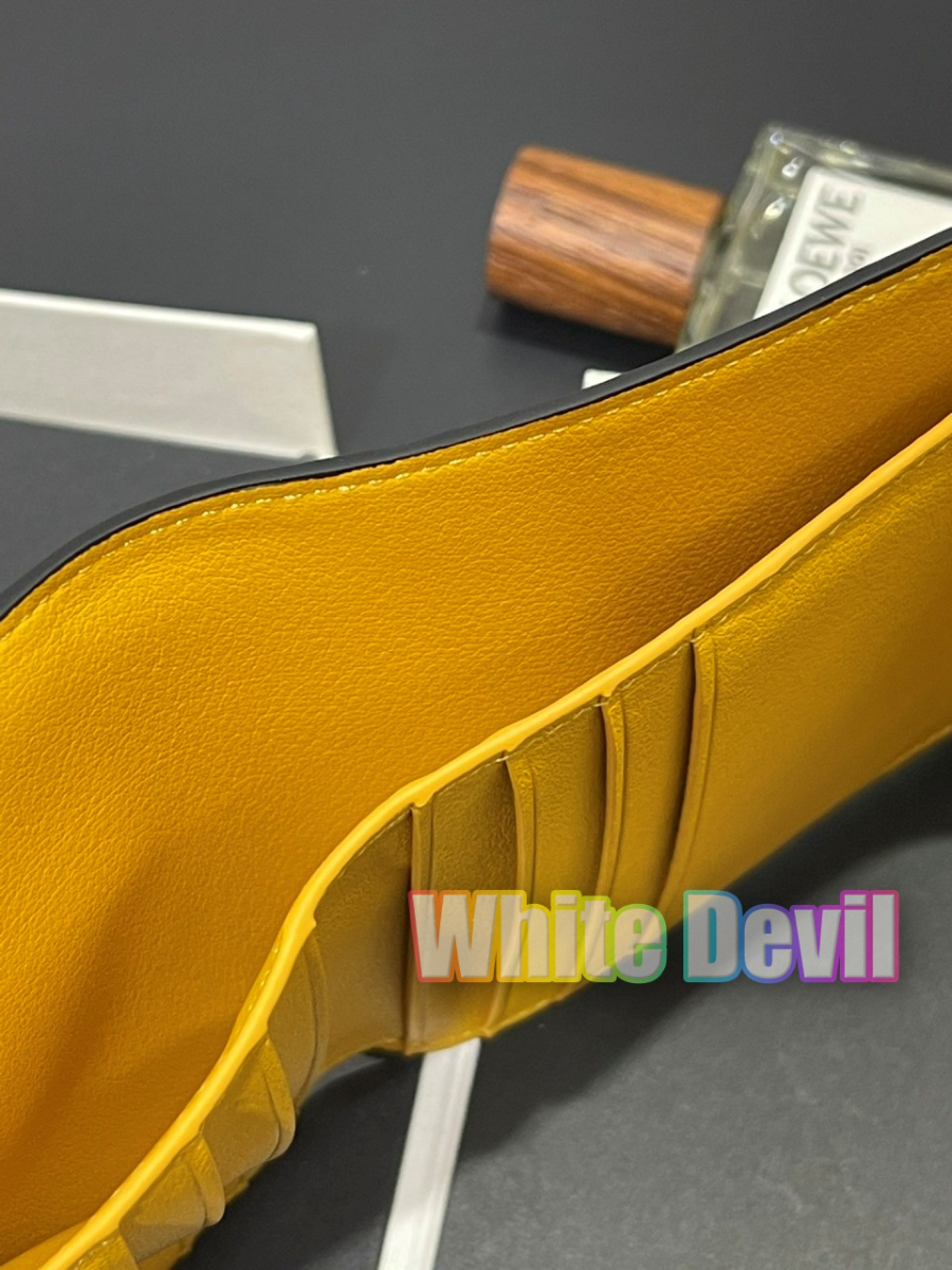 하얀악마 로에베 지갑 (11).jpg