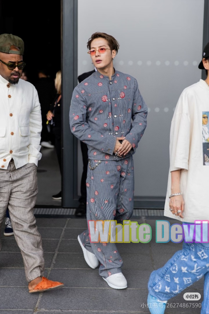 하얀악마 루이 청바지 (2).jpg