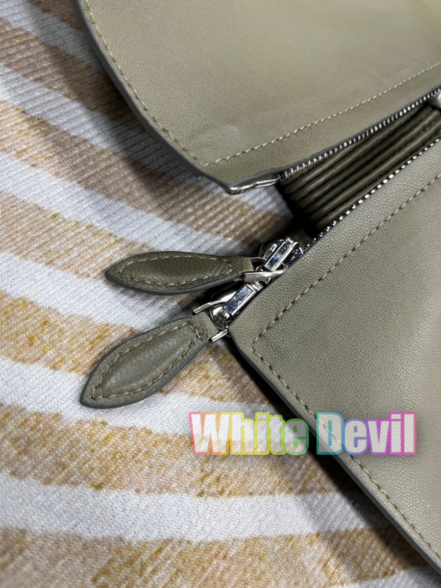 하얀악마 벨루티 가죽자켓 (16).jpg